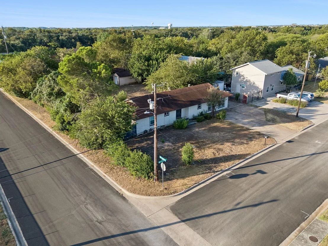 Photo of 200 Seminole RD