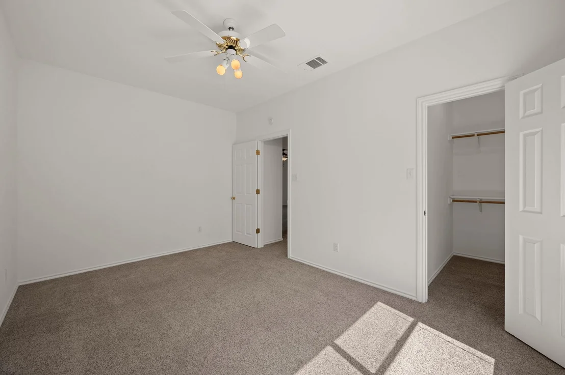Photo of 11207 Crossland DR