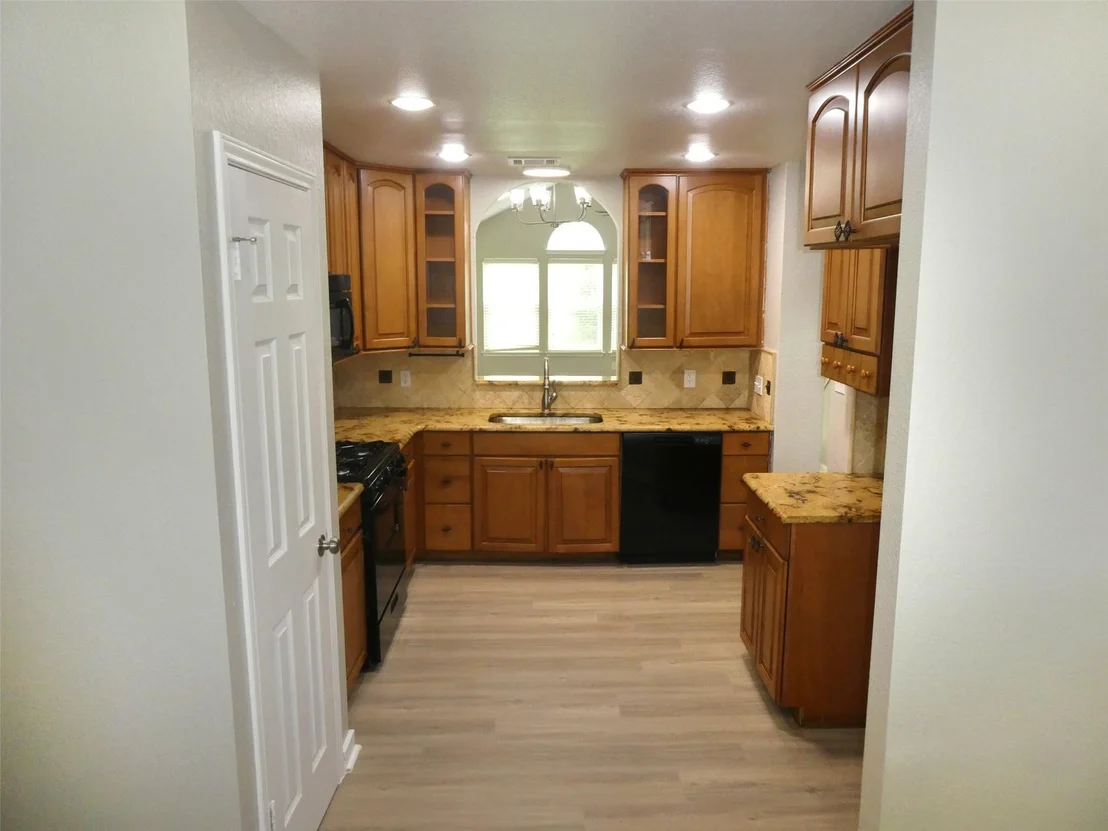 Photo of 2310 MACAW DR