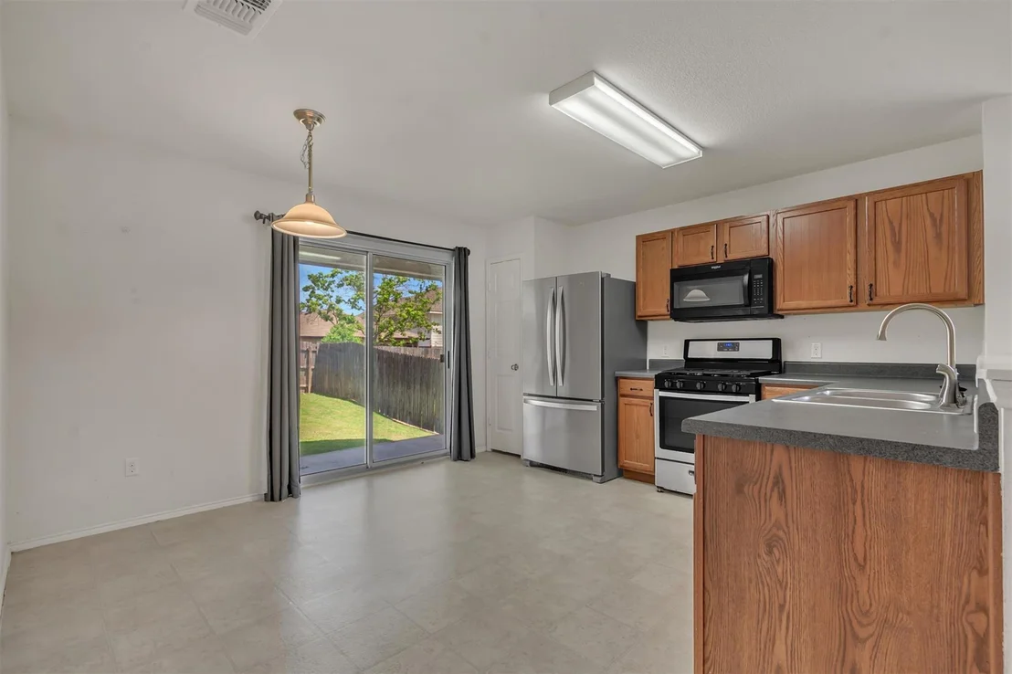 Photo of 211 Pine Arbol PASS