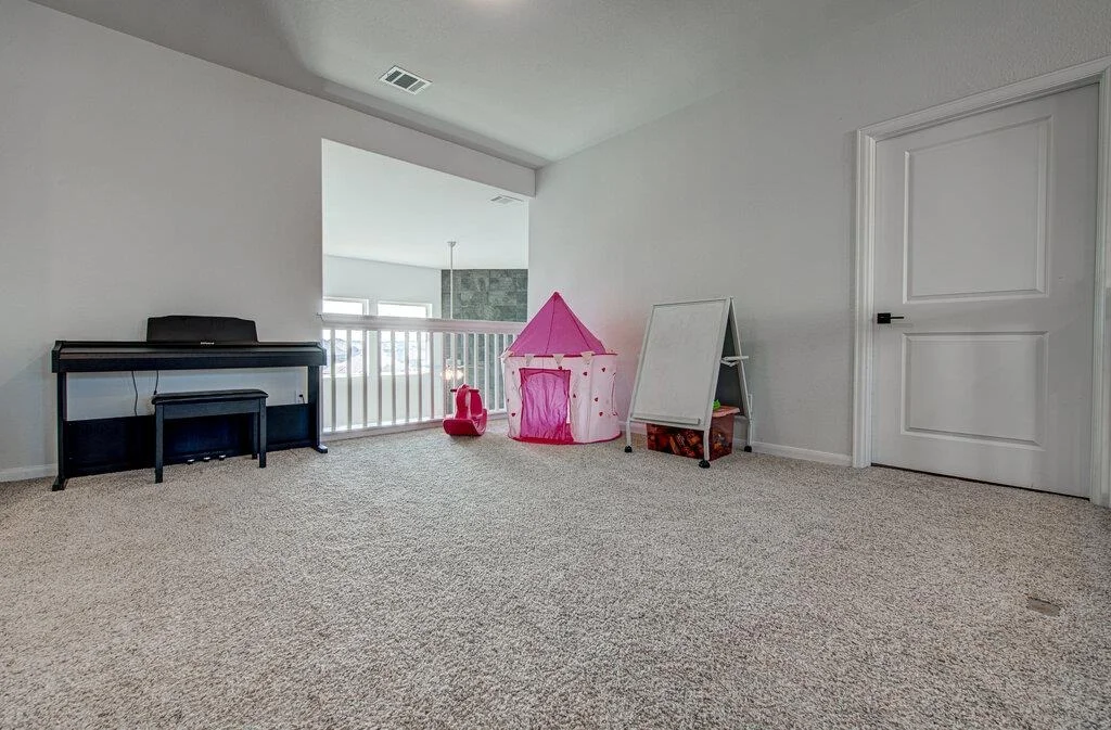 Photo of 331 Oleander LOOP