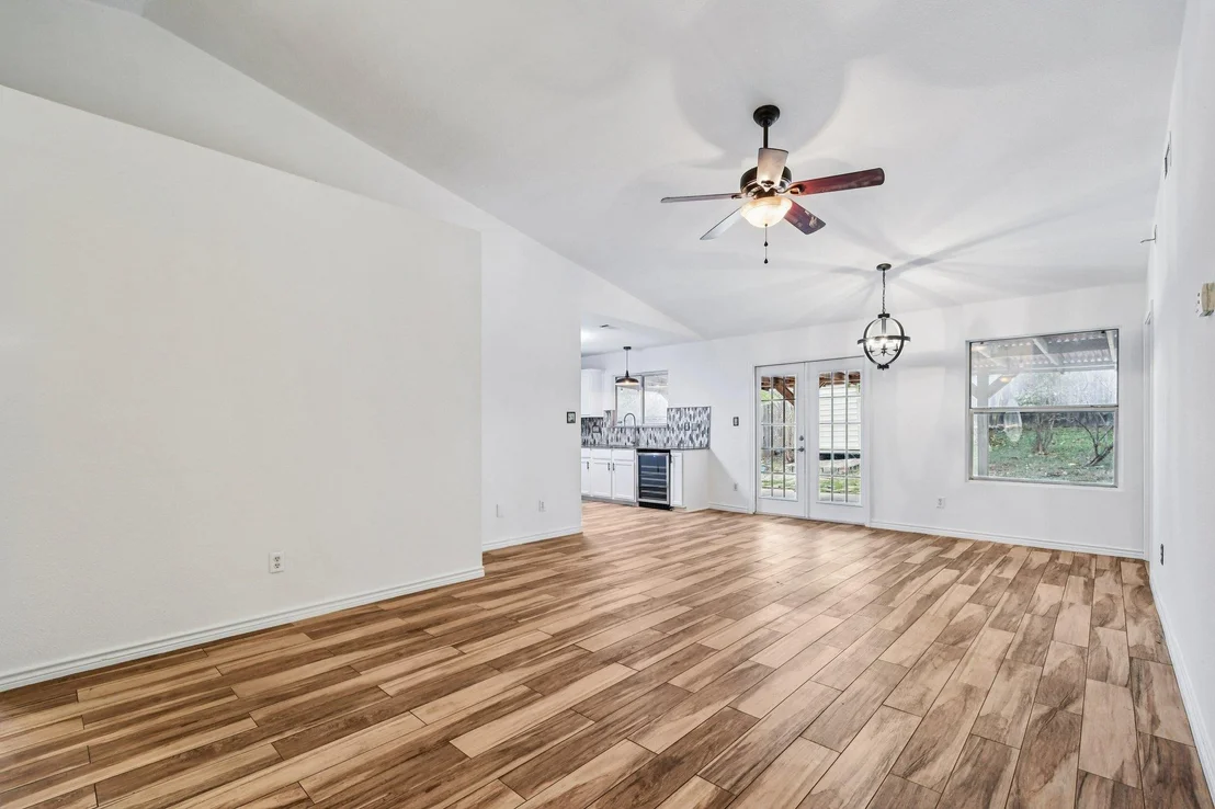 Photo of 7004 Colony Loop DR