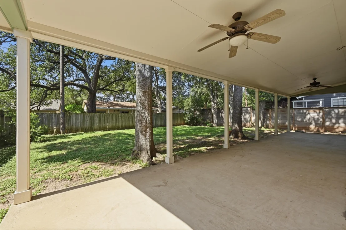 Photo of 5509 Porsche LN
