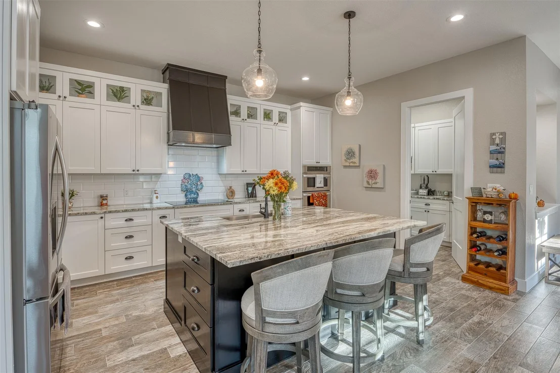 Photo of 317 Parallel Circle CIR