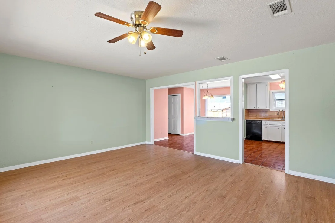 Photo of 5511 Duval ST