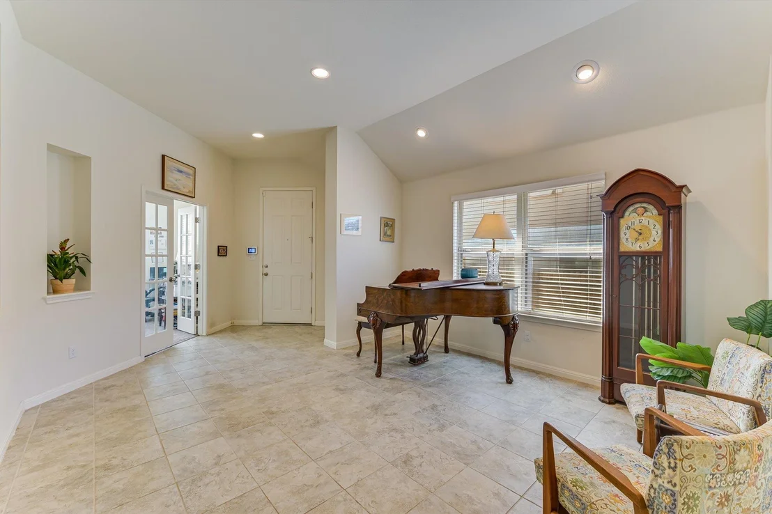 Photo of 135 Tailwind DR