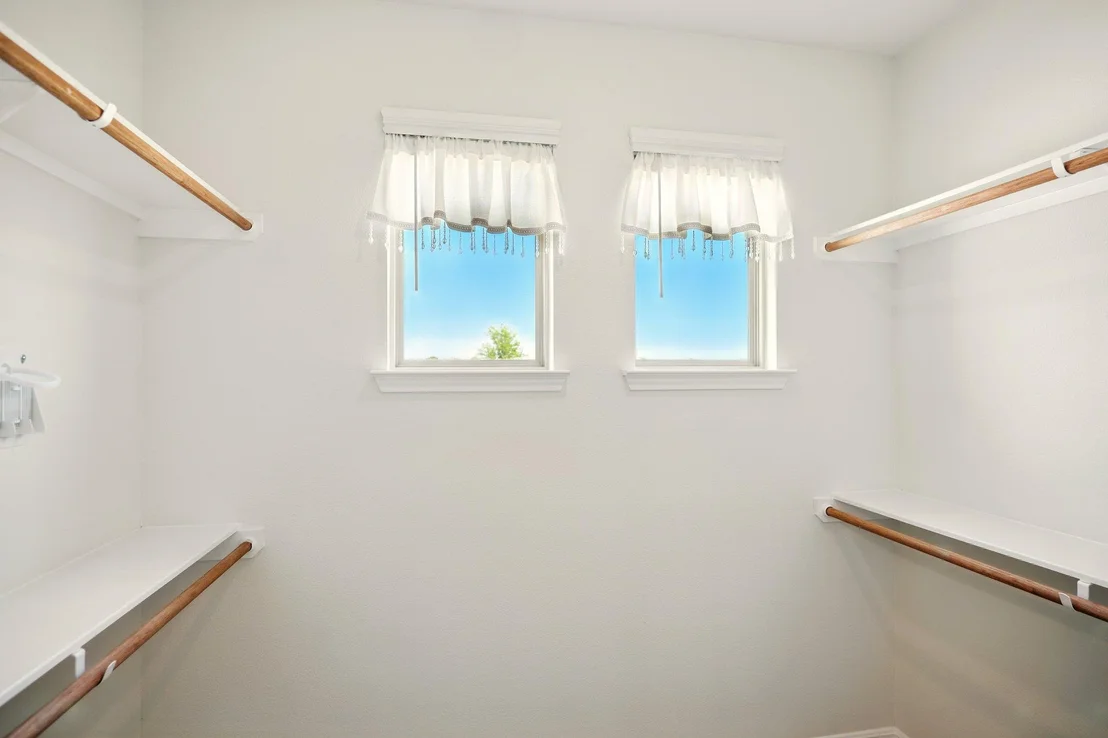 Photo of 210 Weaver LN