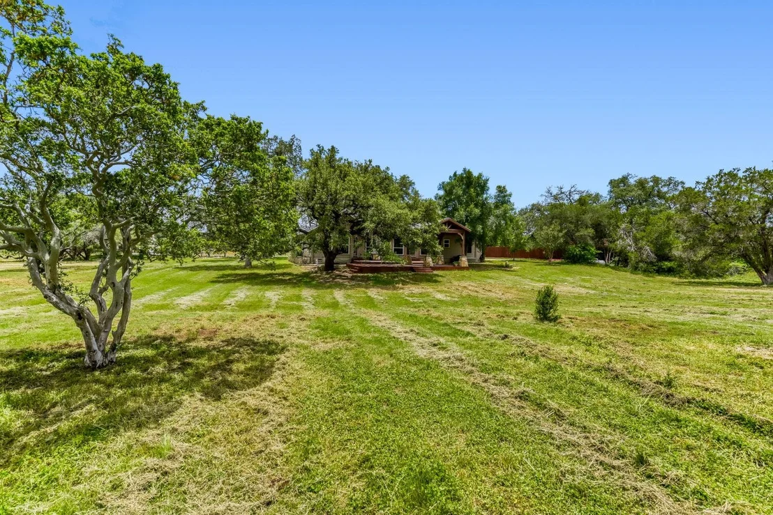Photo of 330 Humphrey DR