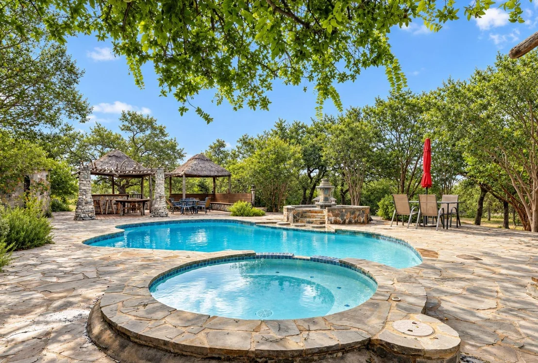 Photo of 1218 Oakwood LOOP