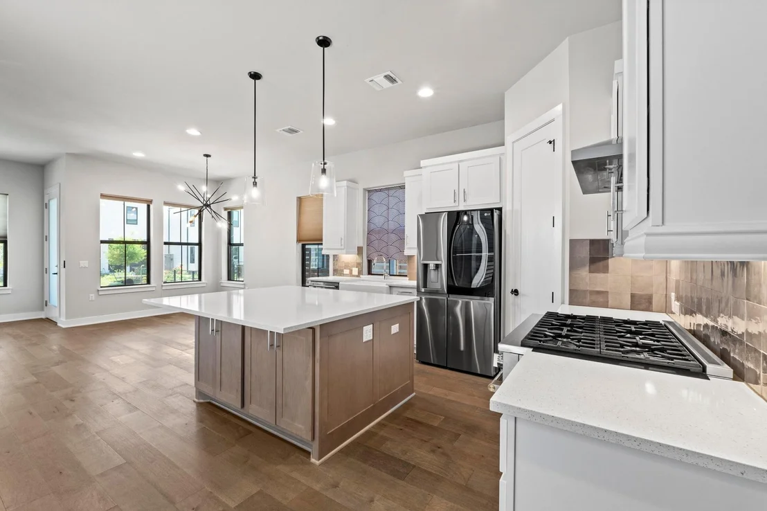 Photo of 3905 Taniguchi ST