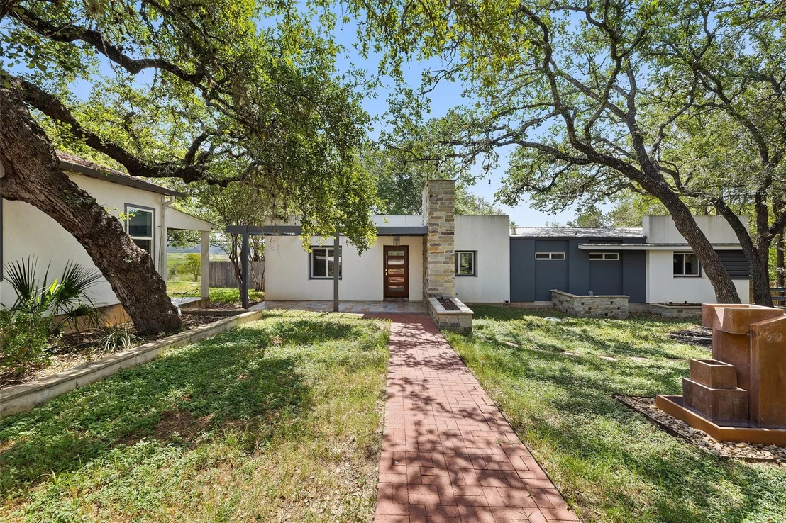 Photo of 107 Lake View DR