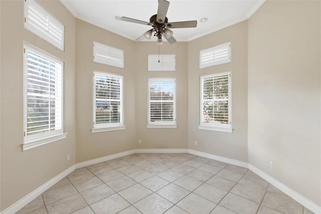Photo of 4321 Lakeway BLVD
