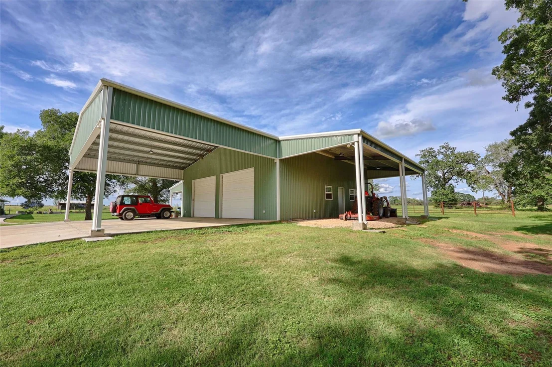 Photo of 3545 E I 10 Frontage RD