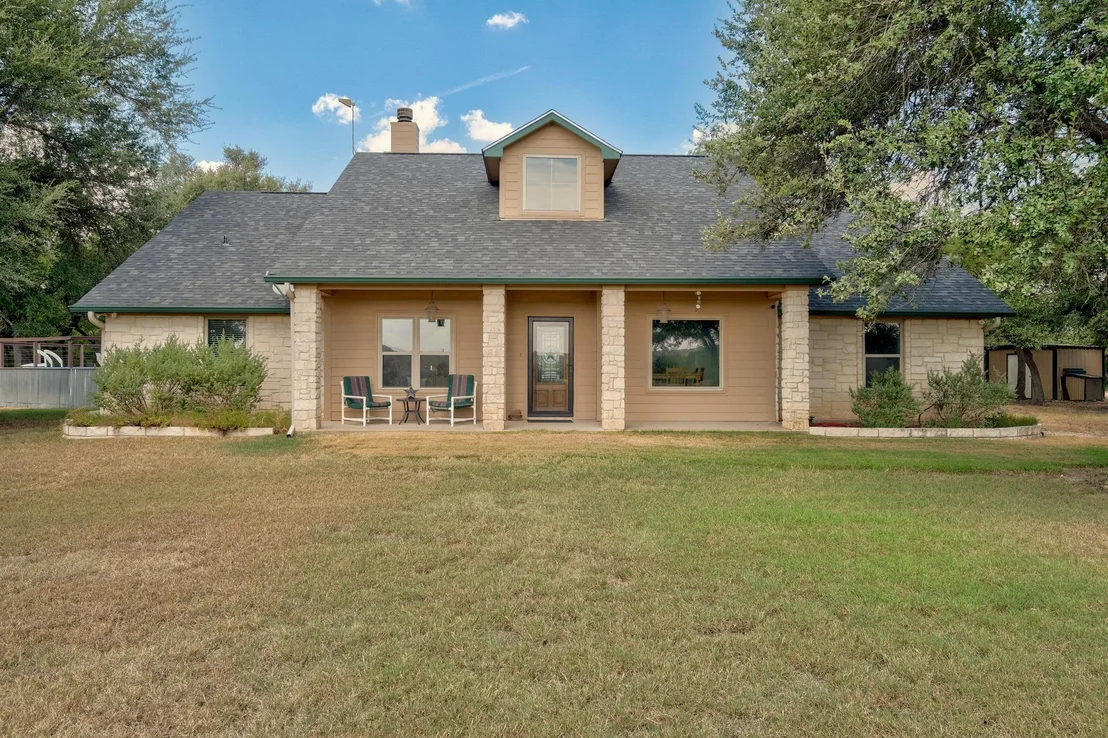 Photo of 1200 County Road 233