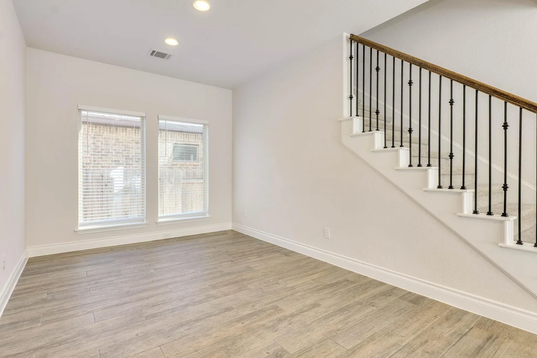 Photo of 337 CROSSVINE TRL