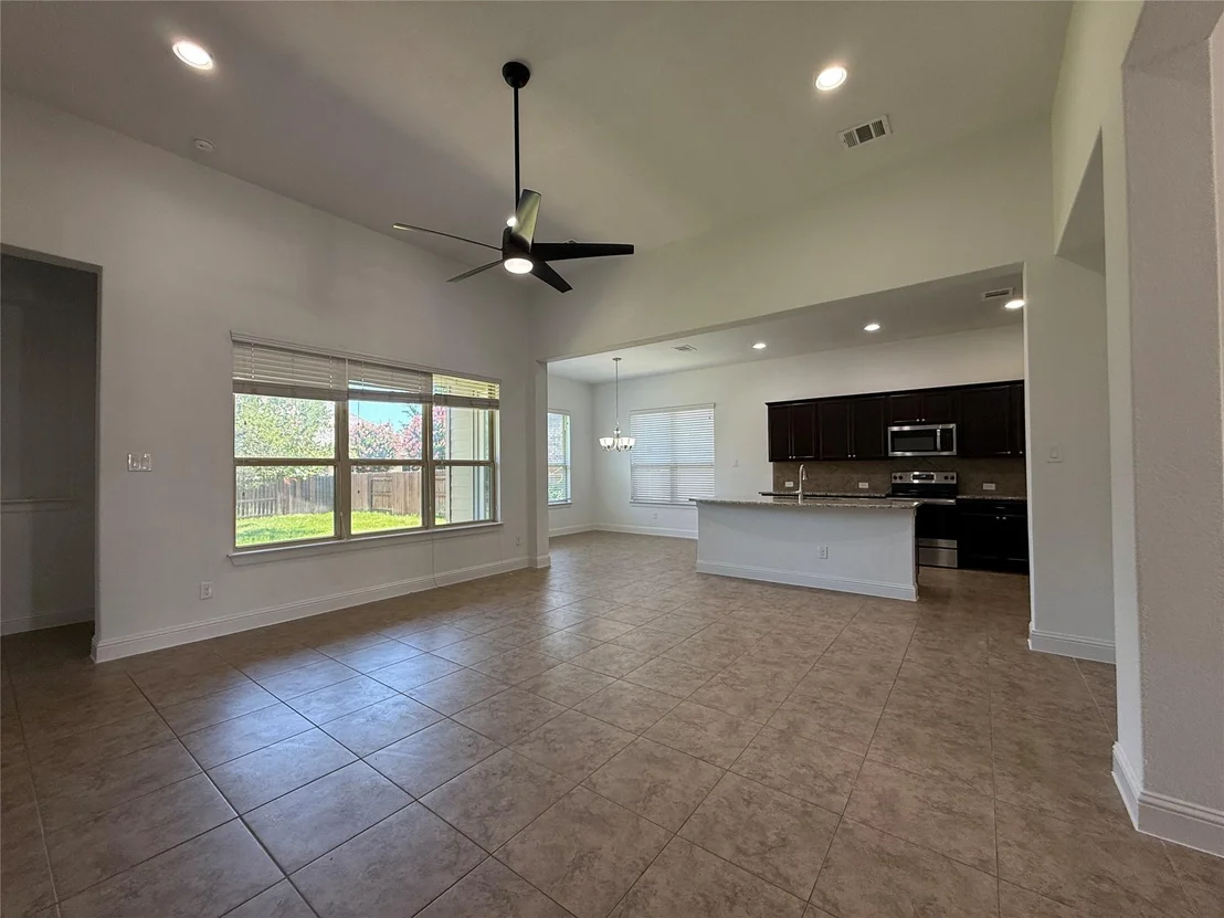 Photo of 1512 Long Shadow LN