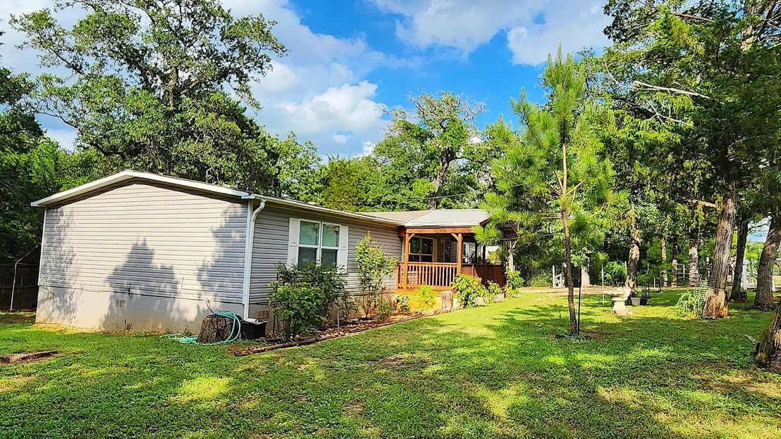 Photo of 184 Arrowhead DR