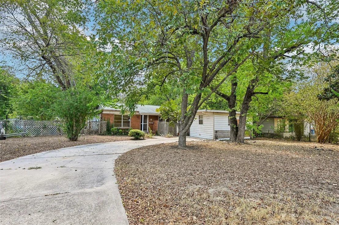 Photo of 5107 Brookdale LN