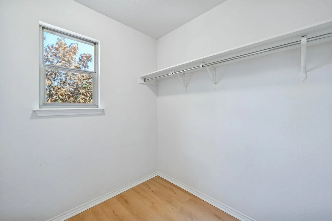 Photo of 8609 Quinton CV