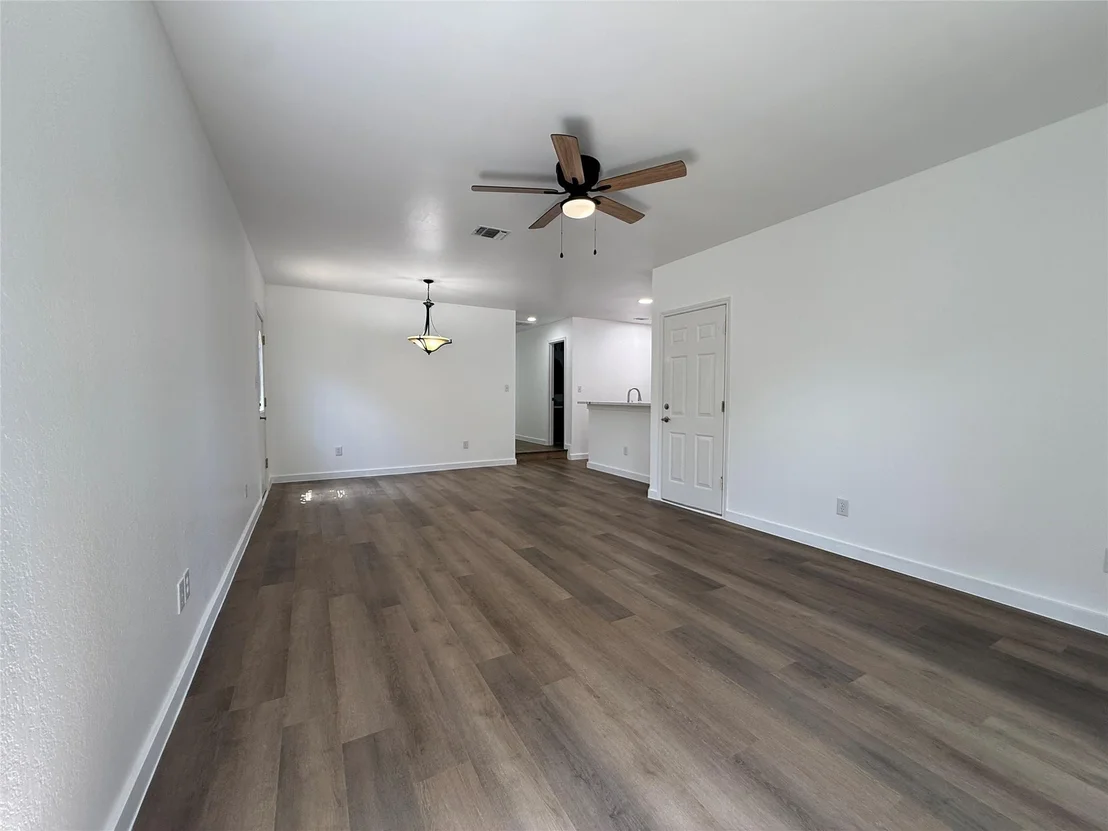 Photo of 1621 Parkfield CIR