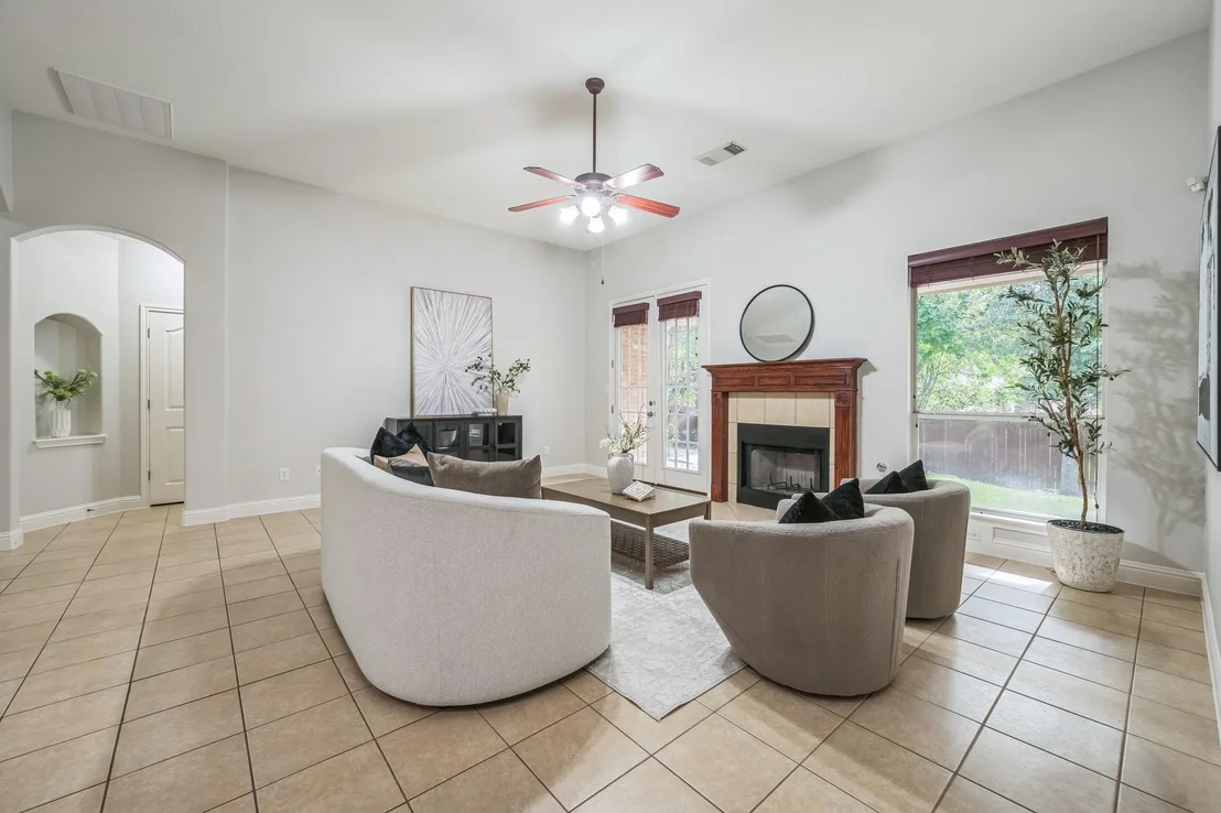 Photo of 112 McBride LN