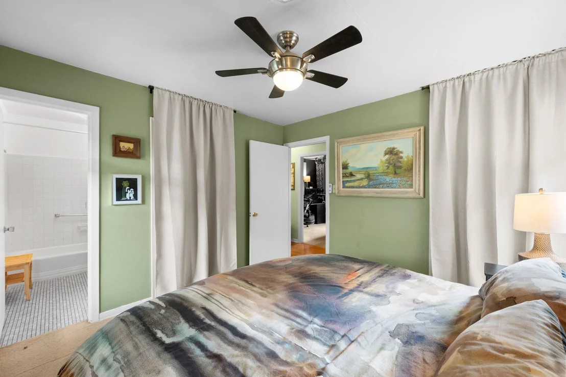 Photo of 2702 Little John LN