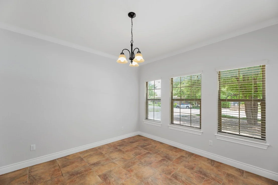 Photo of 1001 Fort Davis ST