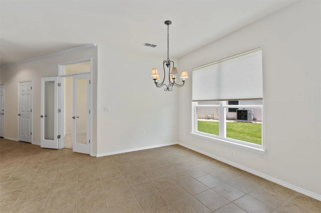 Photo of 215 Crockett LOOP