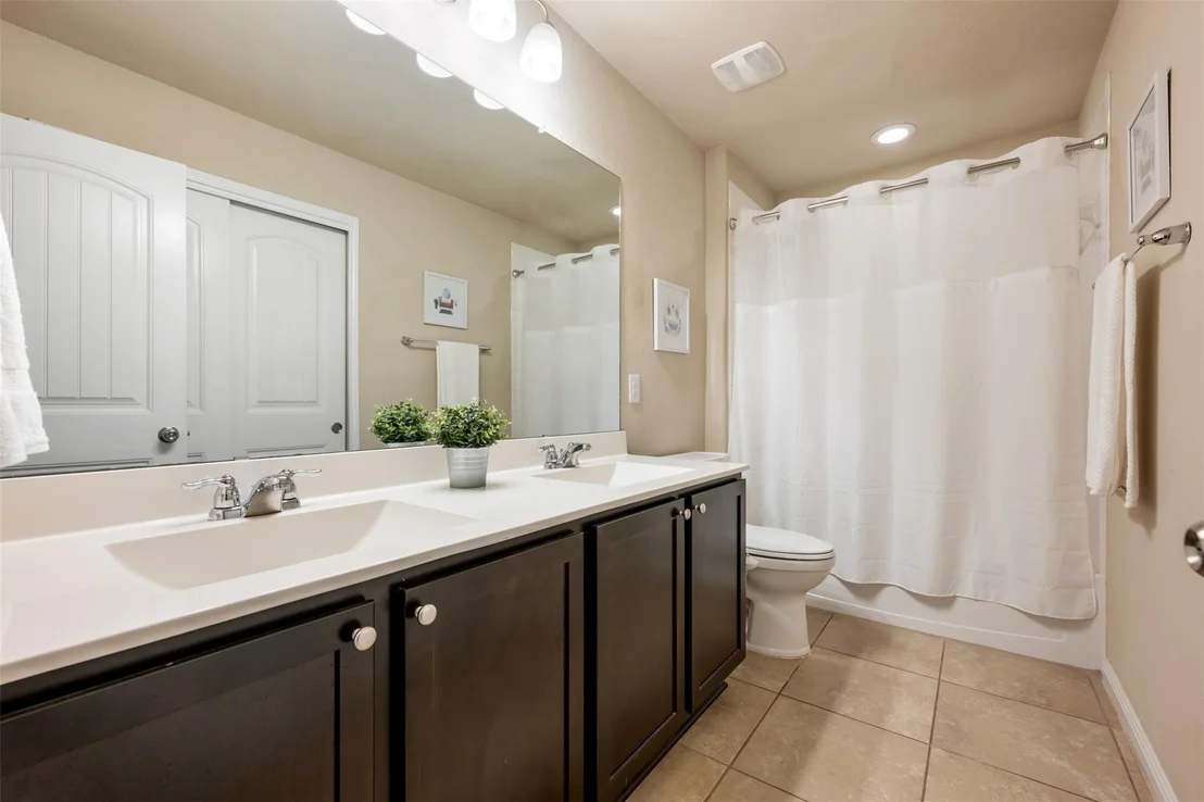 Photo of 604 Longhorn Cavern RD