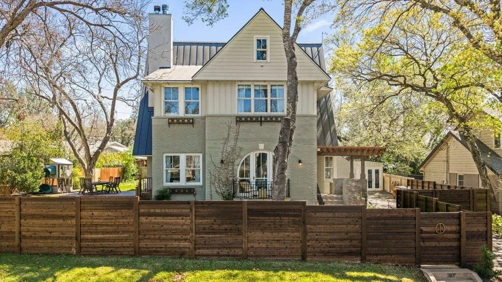 Photo of 3107 Beverly RD