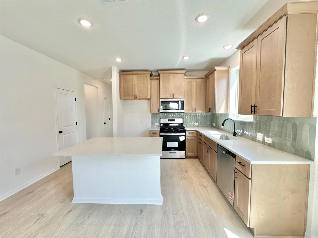 Photo of 209 Greeneyes WAY