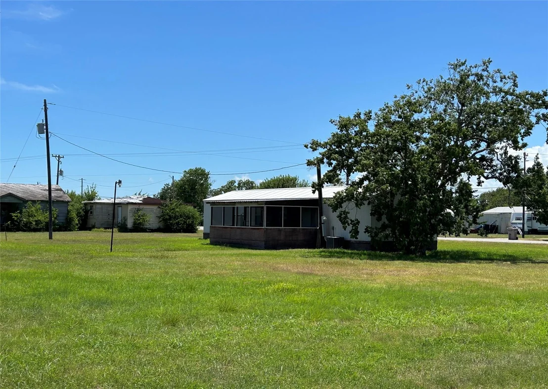 Photo of 204 N 4th ST