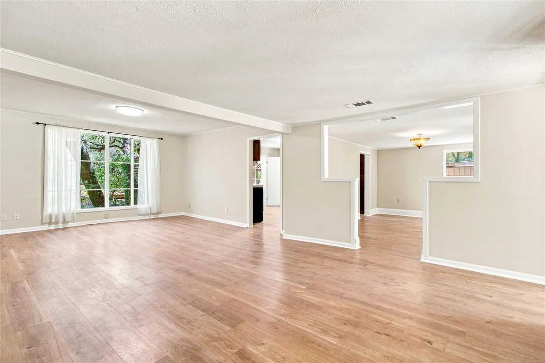 Photo of 606 Harmons WAY