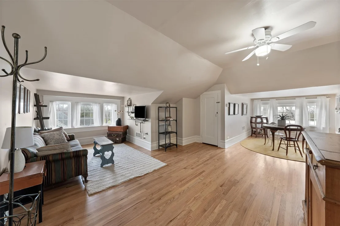 Photo of 517 N 9th ST