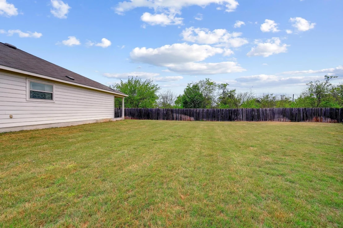 Photo of 100 Jackson Blue LN