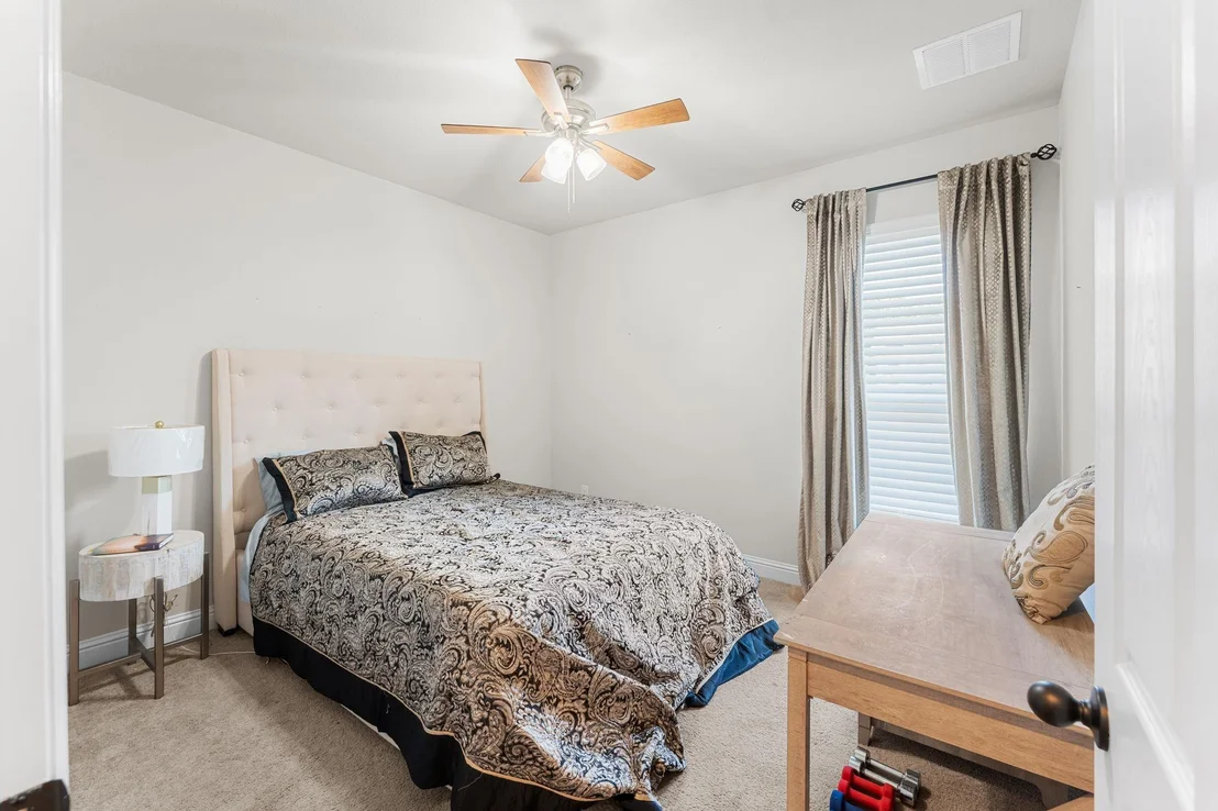 Photo of 140 Lake Rim CIR