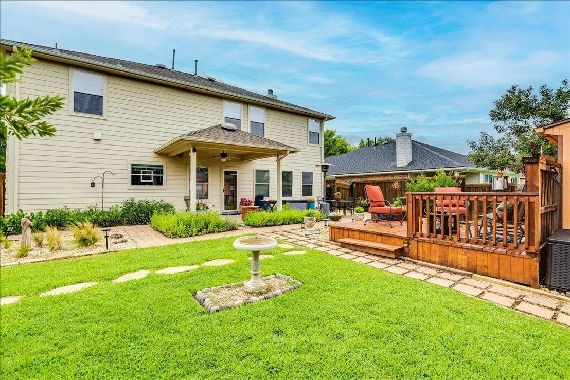 Photo of 18717 Shoreless DR