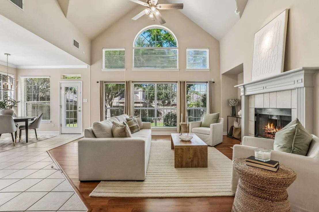 Photo of 15008 Thatcher DR