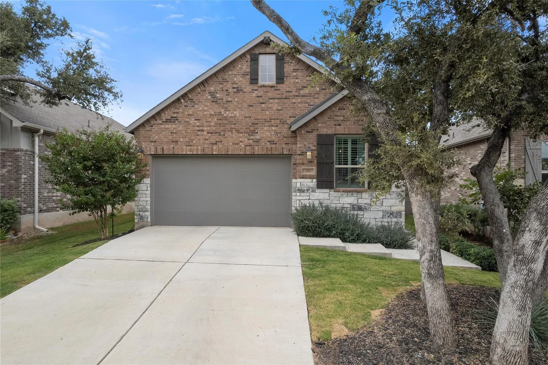 Photo of 213 Arrowhead Mound RD