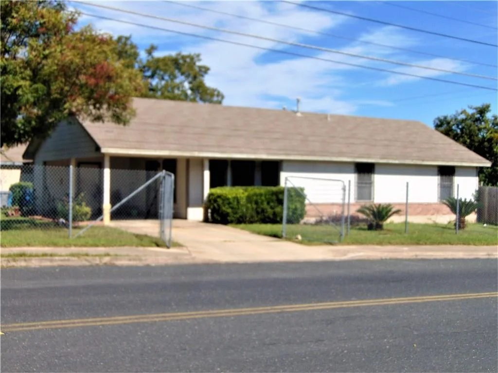 Photo of 6901 Blessing Ave