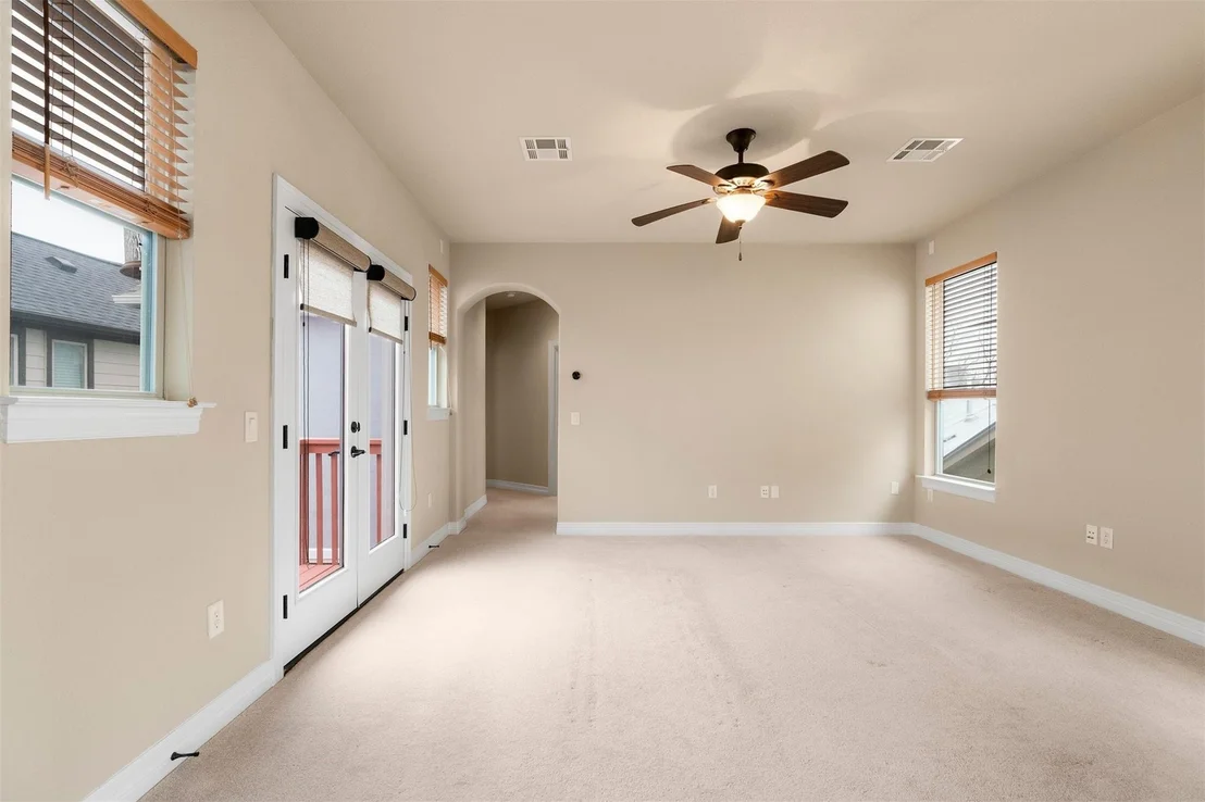 Photo of 1924 Emma Long ST