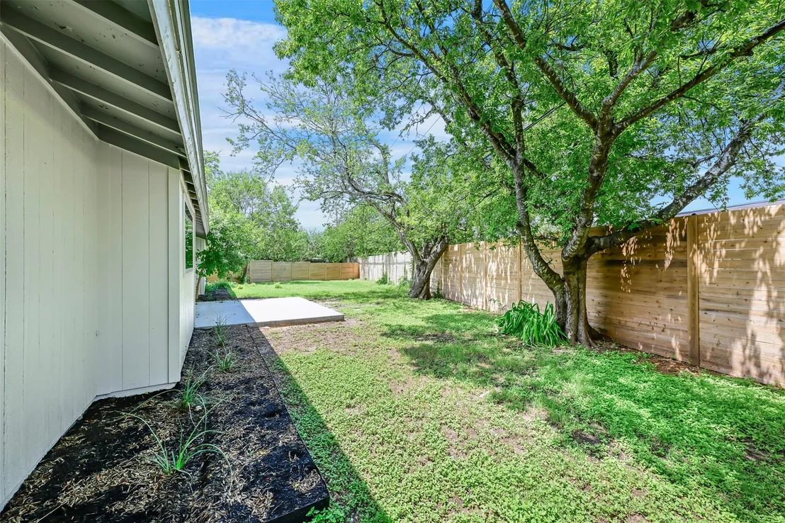 Photo of 3001 Cedarlawn CIR