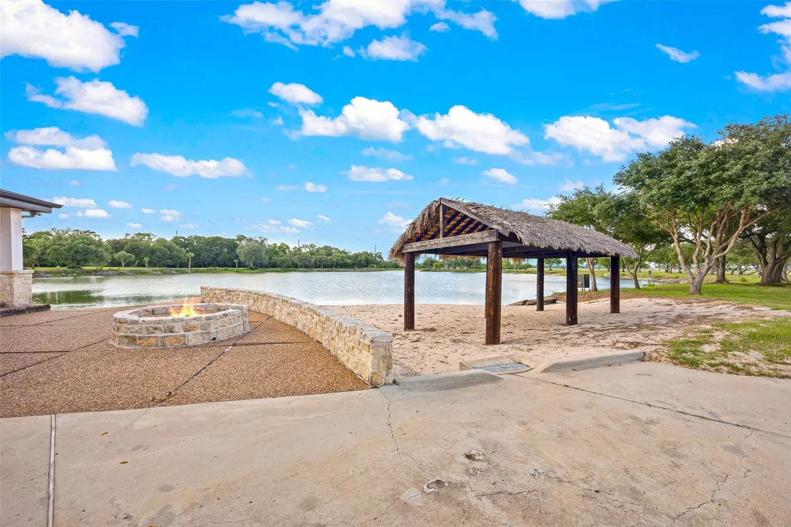 Photo of 5523 Ehrman Lake LN
