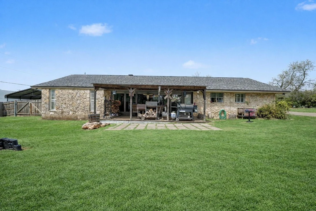 Photo of 103 Oak Ridge CIR