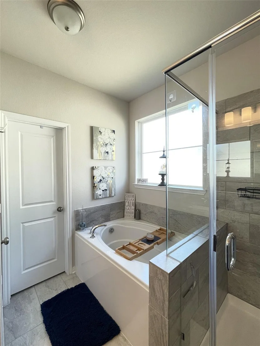 Photo of 804 McLaury CV