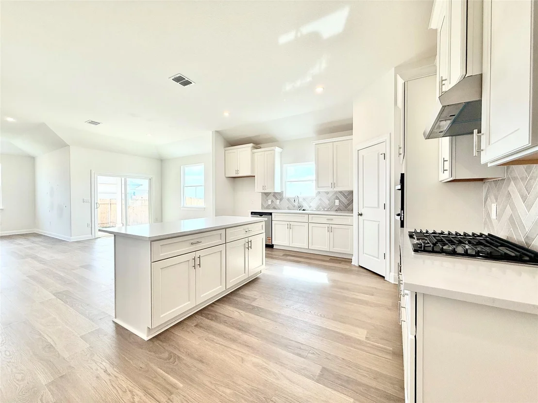 Photo of 461 Young ST