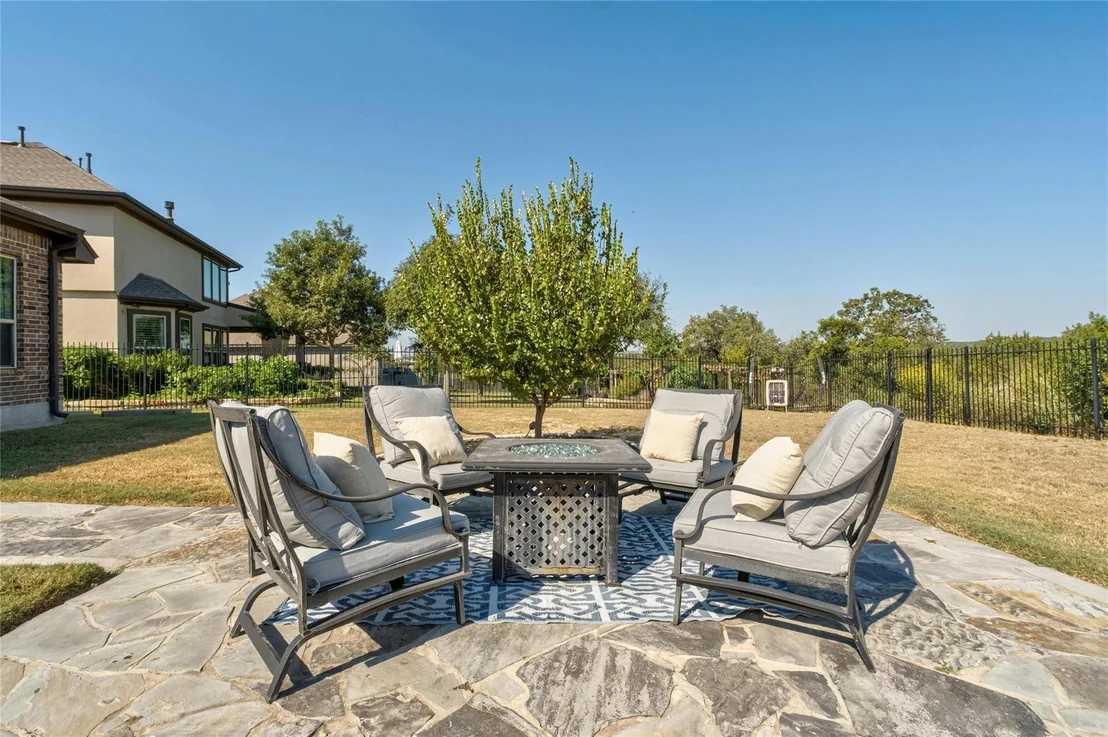 Photo of 401 Jacksdaw DR
