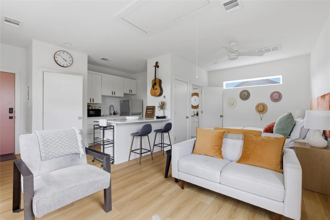 Photo of 1001 Scenic DR