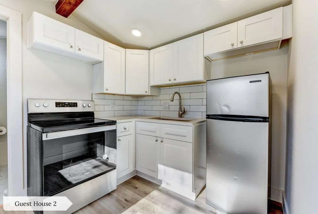 Photo of 7002 Whispering Oaks DR