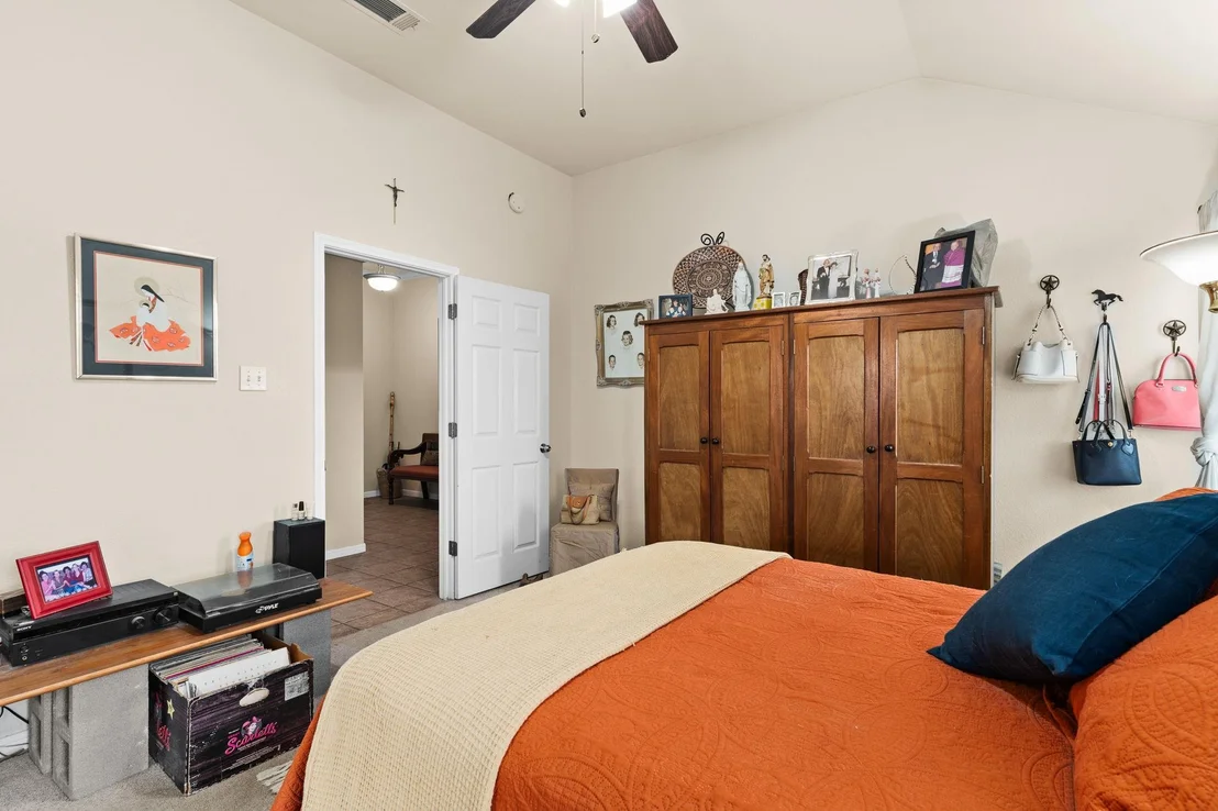 Photo of 1704 Walker Place BLVD
